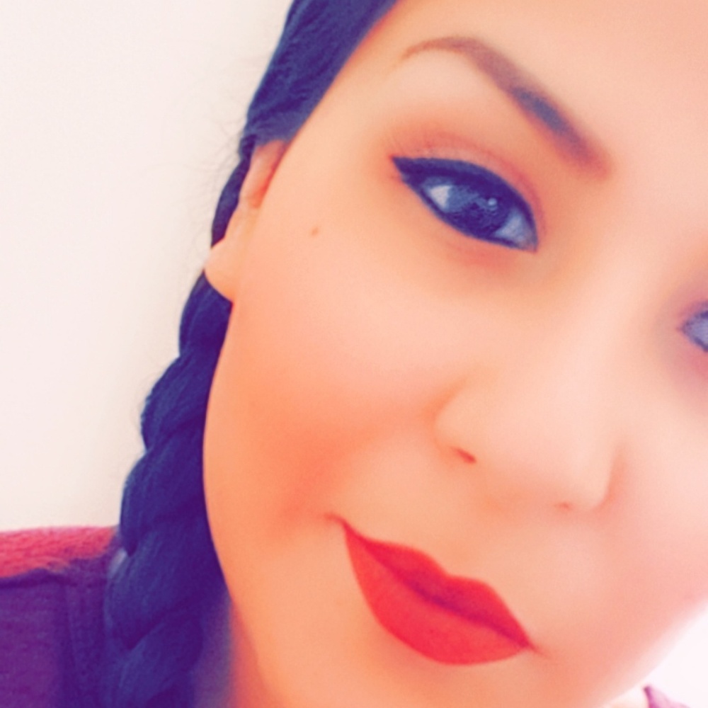 Meet your Posher, Andrea